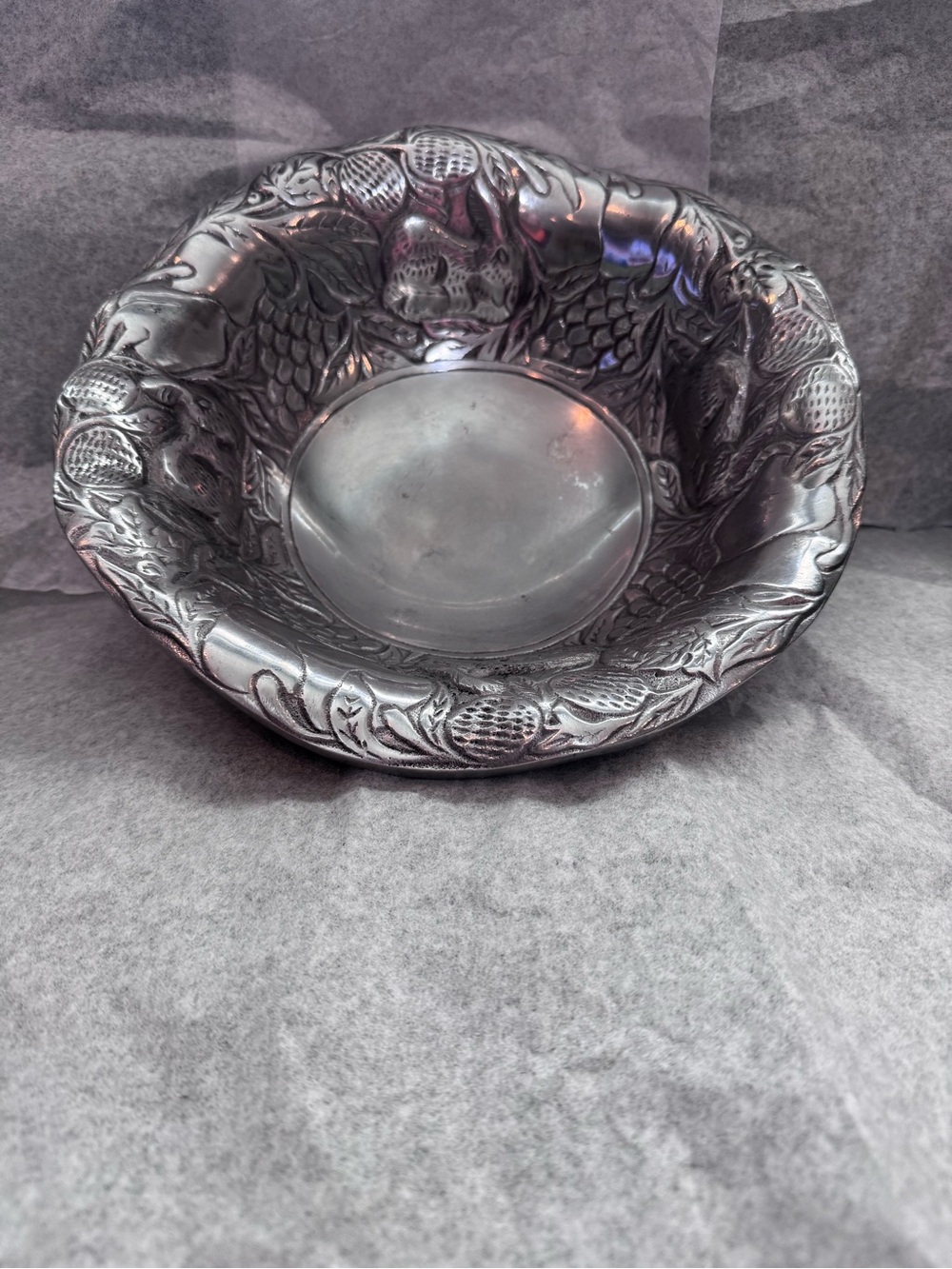Source Unknown Embossed Silver-Tone Fruit Bowl